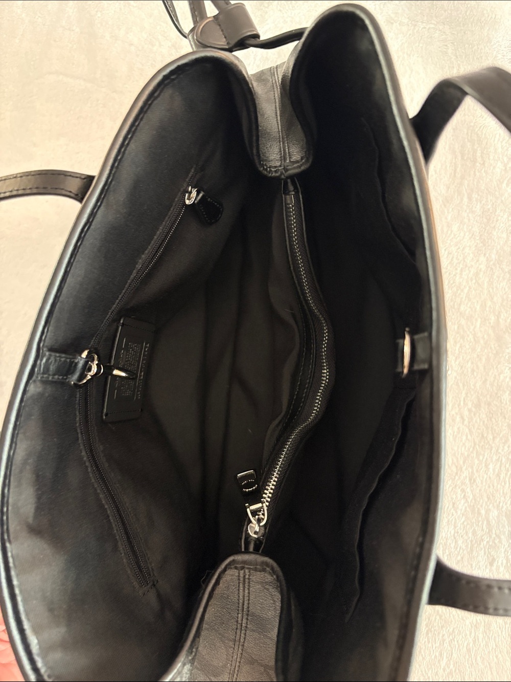 Coach Signature Drawstring Carryall - Picture 5 of 7